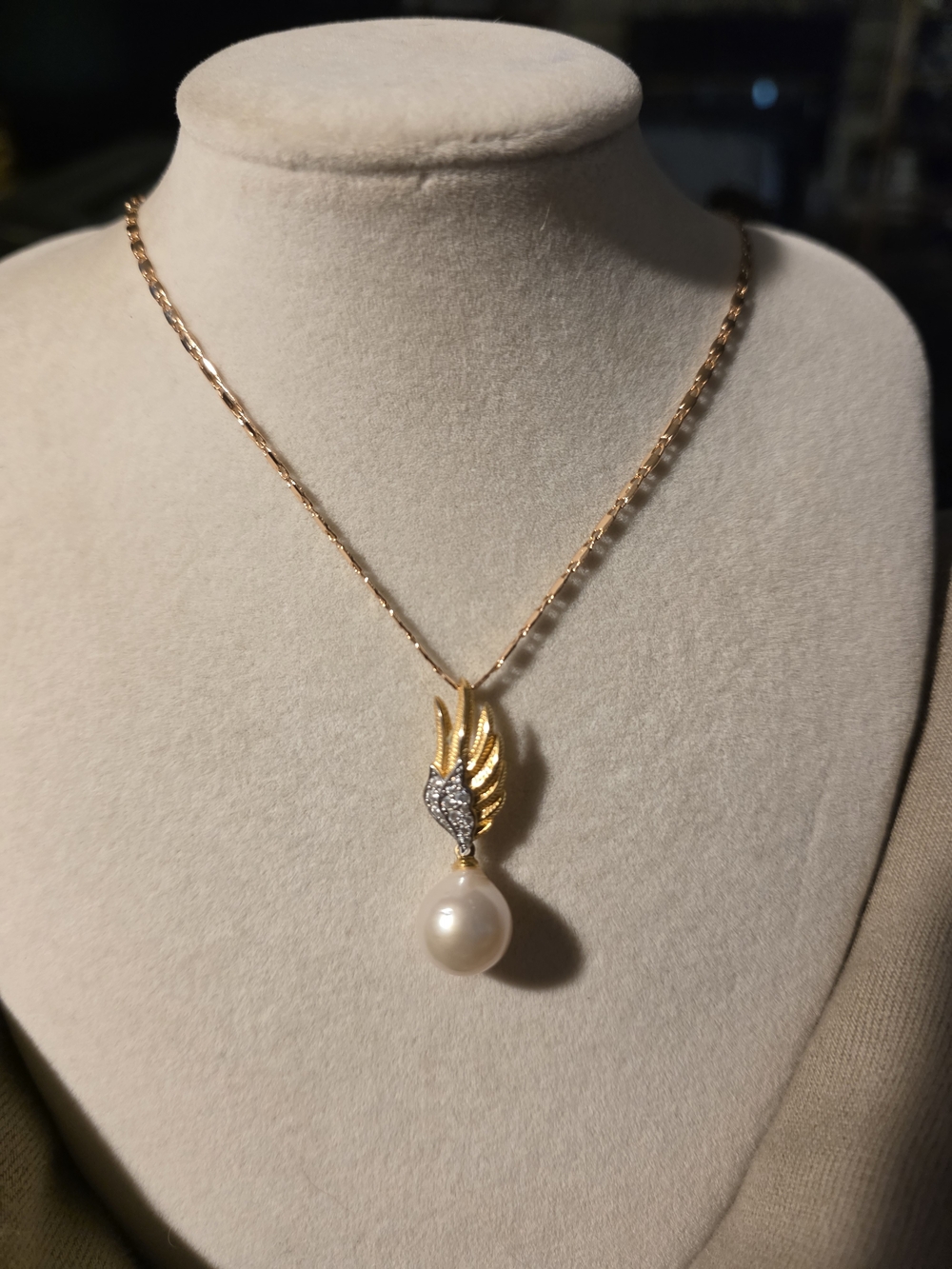 Gold Pearl Drop Pendant Necklace - Women's Jewelry